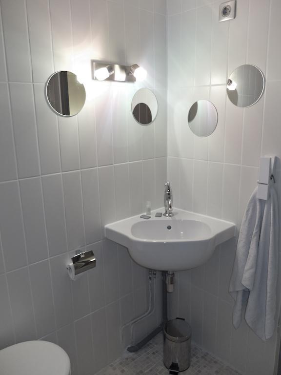 Hotel Au Fil De L'Eau - La Malate Besancon Ruang foto