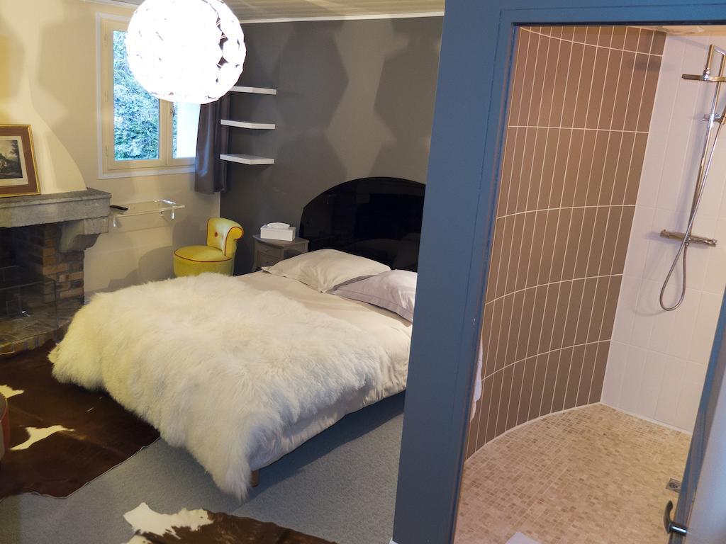 Hotel Au Fil De L'Eau - La Malate Besancon Ruang foto